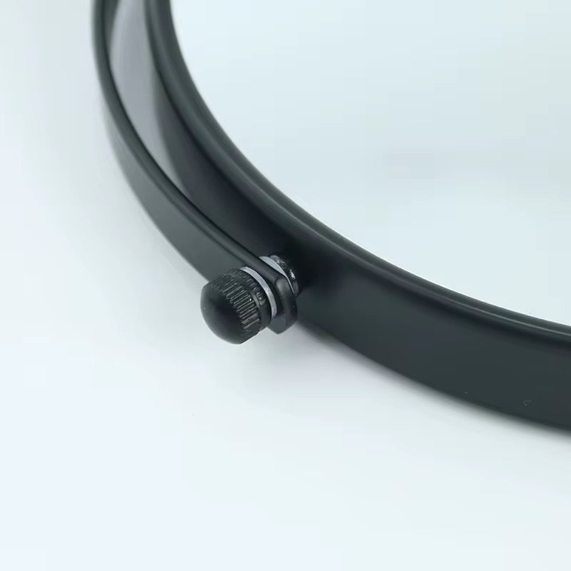 مرآة معدنية مربعة